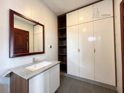 2 Bedroom Modern Apartment For Rent In BKK3 With Pool