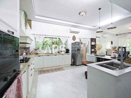 4 Bedroom Villa For Sale - | Chrouy Changva | Phnom Penh