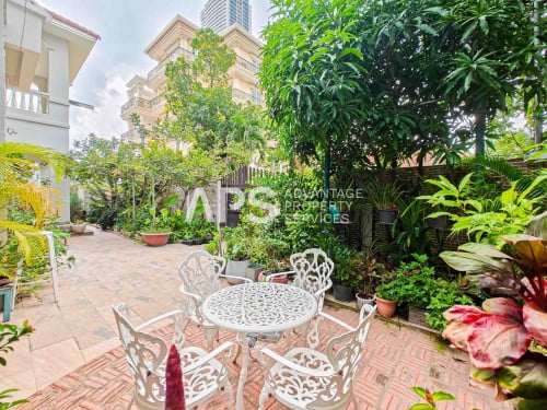 4 Bedroom Villa For Sale - | Chrouy Changva | Phnom Penh