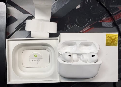 AirPods Pro 3 (3times use only in 2 months ) Everything like brand new