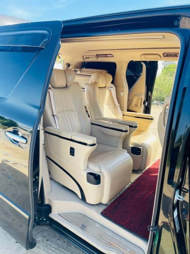 ALPHARD 2010 For Rent /出租