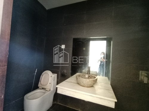 Apartment Building for sale now only 3,800,000$