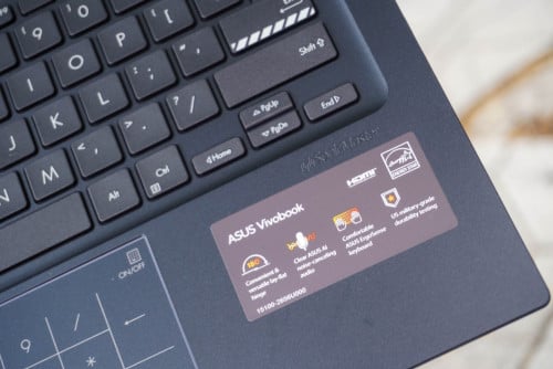 Asus Vivobook X1404VA
