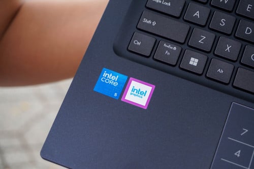 Asus Vivobook X1404VA