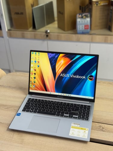 ASUS Vivobook X1605VA Game+Design