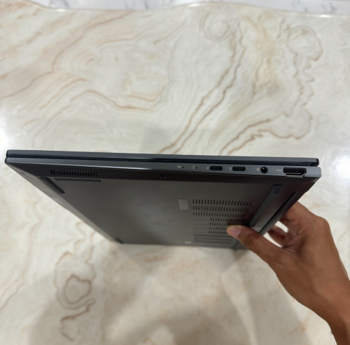ASUS Zenbook 14 OLED Q415M