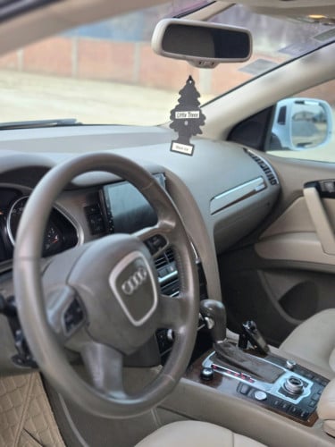 Audi q7 2011 សាំង លក់ 1200