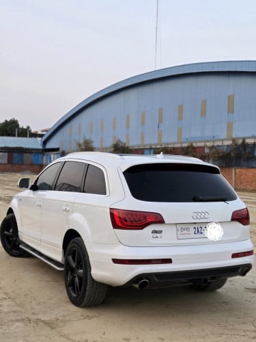 Audi q7 2011 សាំង លក់ 1200