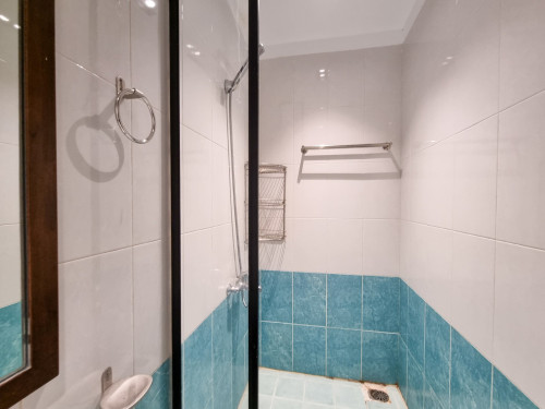 BKK1 | Spacious 2BR Serviced Apartment with Pool | Free Car Parking