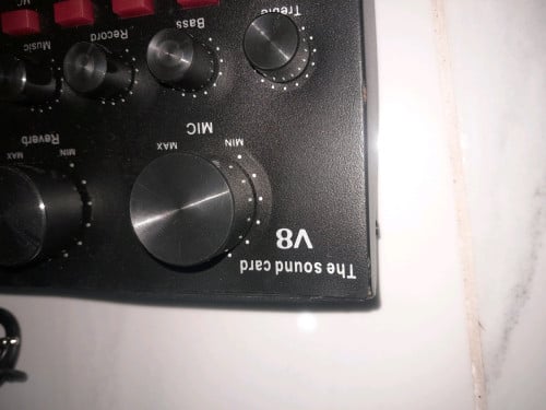 BM8000 sound card