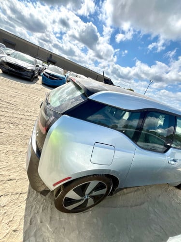 BMW I3 2014ខែ12 Full Option (សាំង+EV)
