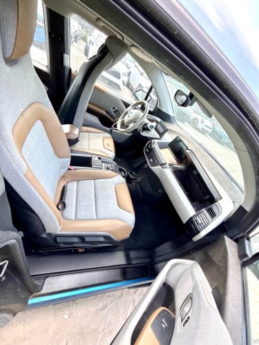 BMW I3 2014ខែ12 Full Option (សាំង+EV)