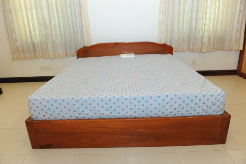 Building for rent at BKK3