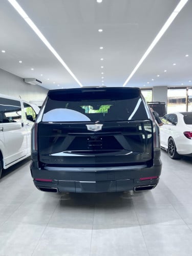 Cadilac Escalade 2026 Black Edition VIP Seat