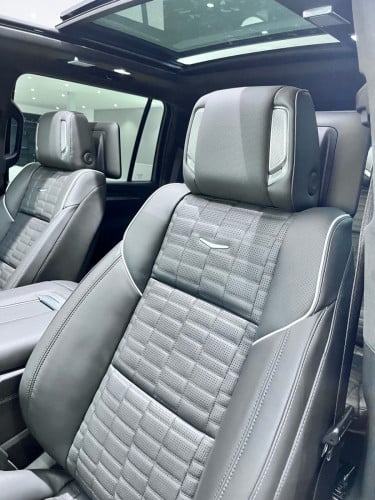 Cadilac Escalade 2026 Black Edition VIP Seat