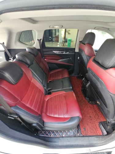 ឡានលក់បន្ទាន់ car for sale