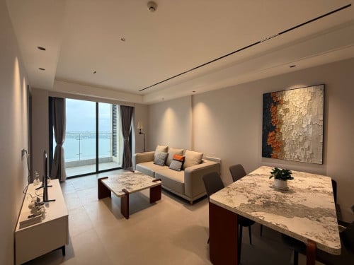 Condo 3bedroom 1000$