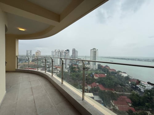 Condo 3bedroom 1000$