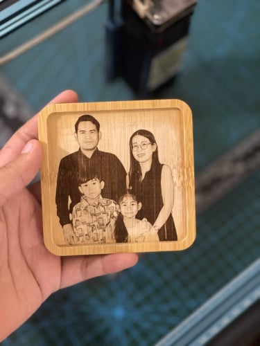 Custom Square Frame with your Personalize Photo /Logo/Wordings (with wooden stand)ឈើឆ្លាក់រូបគ្រួសារ
