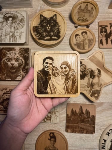 Custom Square Frame with your Personalize Photo /Logo/Wordings (with wooden stand)ឈើឆ្លាក់រូបគ្រួសារ