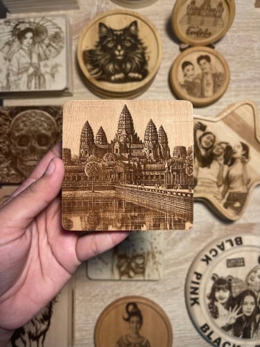 Customize Picture Engraving in Square Shape By:Laser Art. gift/ឈើជ្រុងឆ្លាក់រូបខ្លួនយើងក៏បានដូចគ្នា