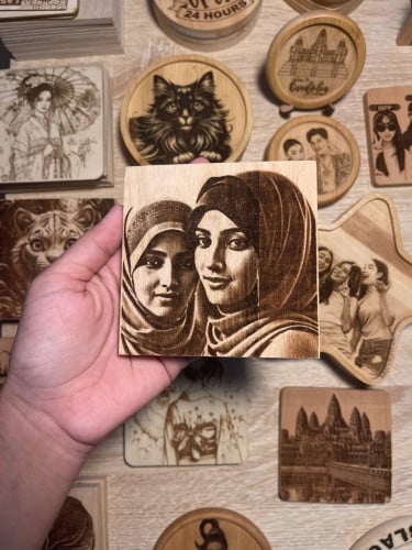 Customize Picture Engraving in Square Shape By:Laser Art. gift/ឈើជ្រុងឆ្លាក់រូបខ្លួនយើងក៏បានដូចគ្នា