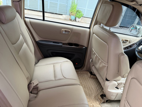 Highlander 2001 Limited full ស្អាត