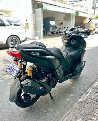 Honda ADV160 ជប៉ុន2024 ផ្លាក់លេខពិសេស 4ពាន់km