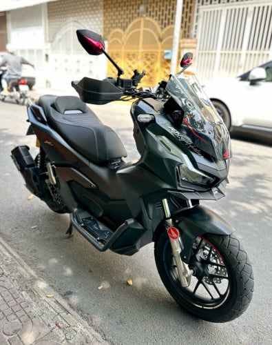Honda ADV160 ជប៉ុន2024 ផ្លាក់លេខពិសេស 4ពាន់km