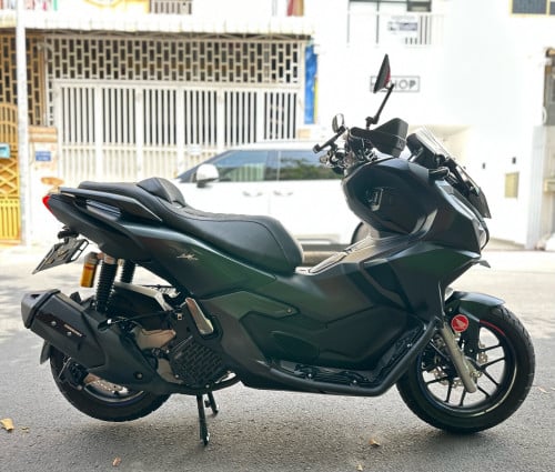Honda ADV160 ជប៉ុន2024 ផ្លាក់លេខពិសេស 4ពាន់km