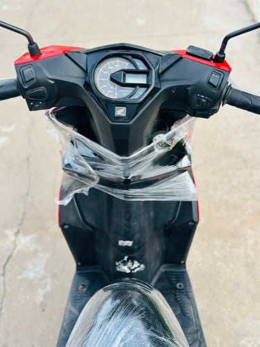 HONDA BEAT 019ក្រុមហ៊ុន ម៉ាសុីនតាន់ហាប់នែនស្ងាត់សំណុំហ្សីន98%ជីះស្រួលធានាមិនលាន់មិនហុយមានពន្ធកាតគ្រឺ