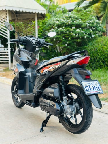 HONDA BEAT 022ក្រុមហ៊ុនNCX ម៉ាសុីនតាន់ហាប់នែនស្ងាត់សំណុំហ្សីន98%ធានាមិនលាន់មិនហុយមានពន្ធកាតគ្រឺហ្សីន