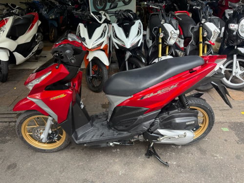 Honda Click 125cc 2017 NCX ទឹកថ្នាំហ្ស៊ីន​95%