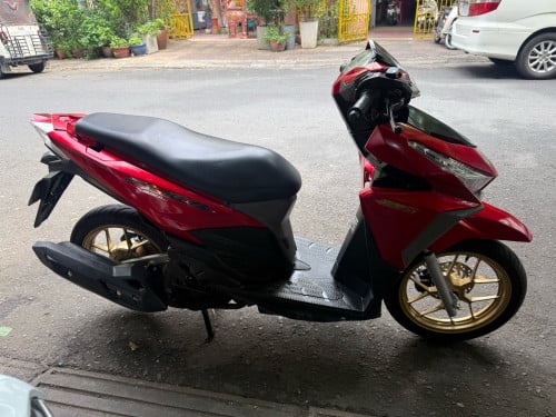Honda Click 125cc 2017 NCX ទឹកថ្នាំហ្ស៊ីន​95%