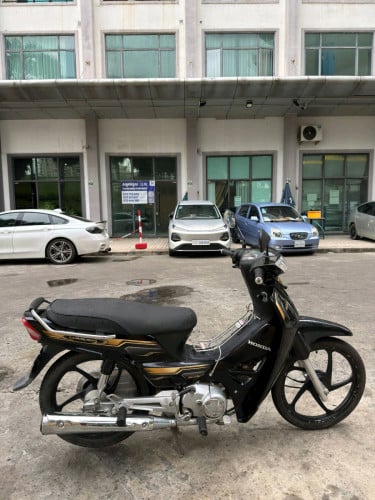Honda Dream 2009 up 2022