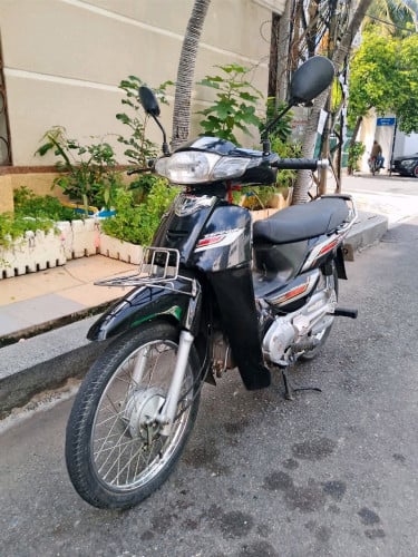 Honda dream 2014 950$