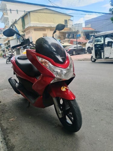 Honda pcx 2011