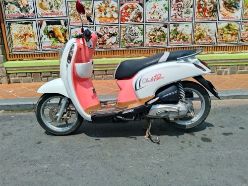 Honda scoopy 2015