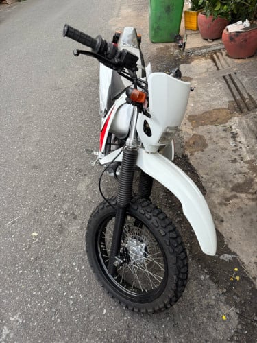 Honda XR230