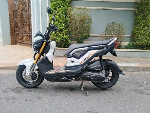 Honda zoomer x 2016