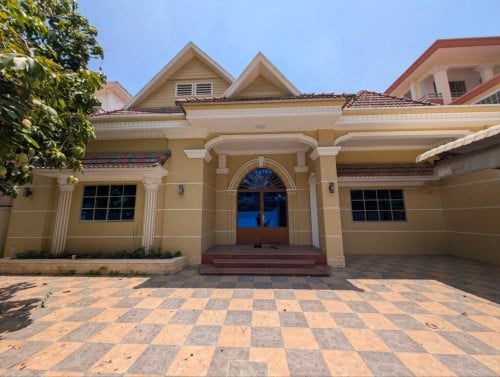 House for rent at Psar Derm Thkov