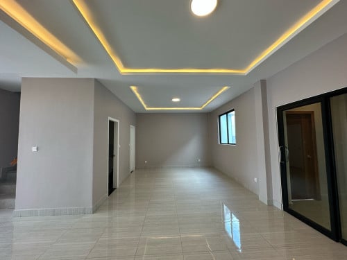 House For Sale (Borey William)