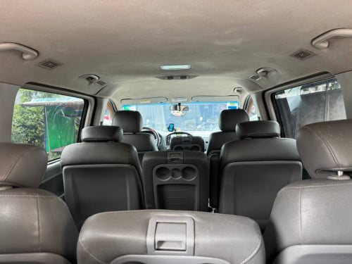 HYUNDAI Starex 2009 For Rent /出租