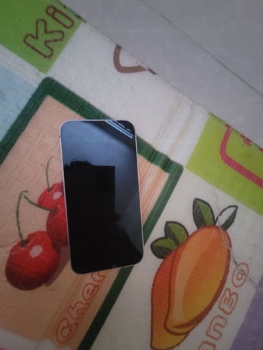 I phone 13 លក់ 230$ វៃ ដូរសេរីក៏បាន