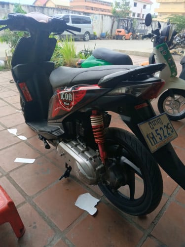 Icon 250$ ម៉ាស៊ីនស្ងាត់ស្ទុះល្អ