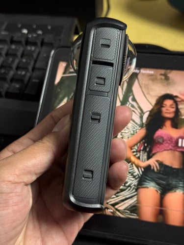 Insta360 x4 128G