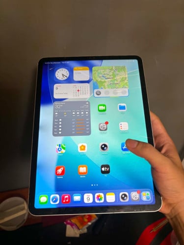 iPad Pro 018 Scan Face ID 64G sim WiFi 98% ស្ទើរដូចរូប 180$