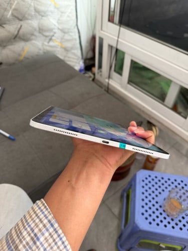 iPad Pro 11 inch 256gsim WiFi ទទួលកញ្ចក់នៅស្អាត