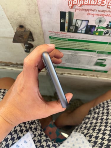 iPhone 11 64G សំនុំហ្សុីនស្អាត98.99%