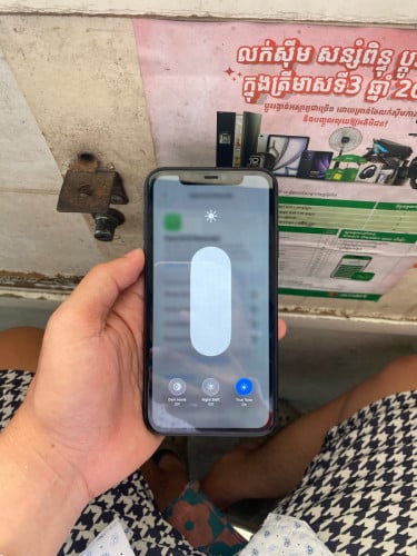 iPhone 11 64G សំនុំហ្សុីនស្អាត98.99%